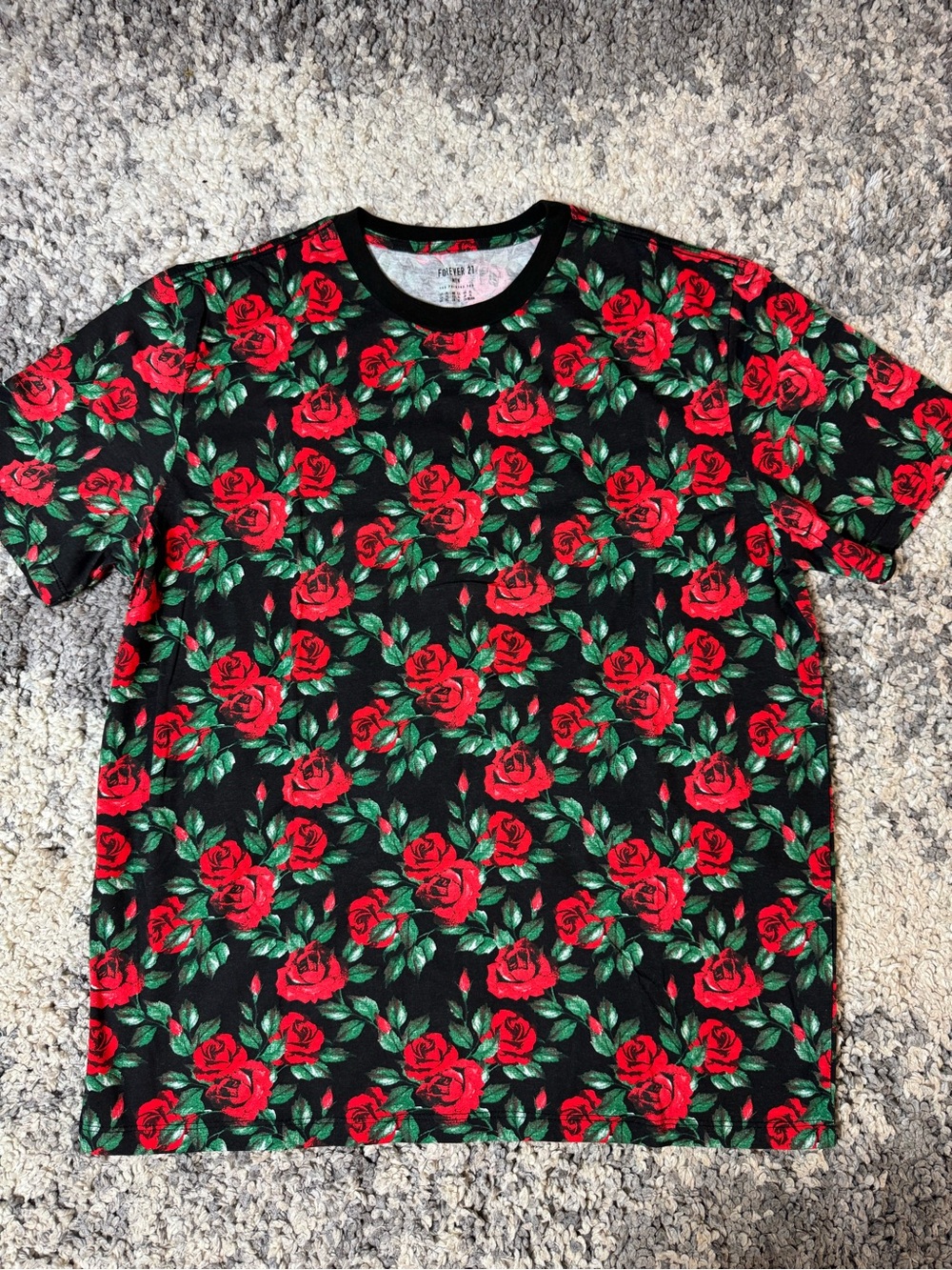 Forever 21 Men, Mens Tshirt with All Over Rose Print Design, Short Sleeve Tee
